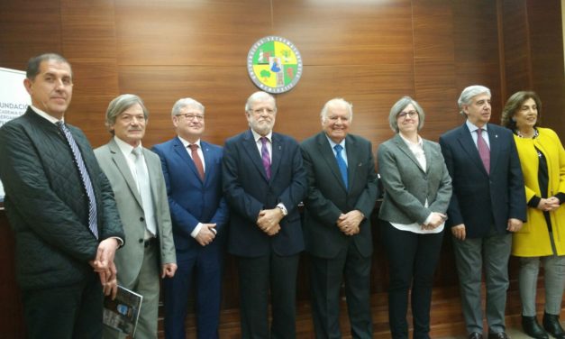 The former Ibero-American Secretary-General of the SEGIB, Enrique V. Iglesias, analyses the changes in the international juncture during a conference organized by the Foundation