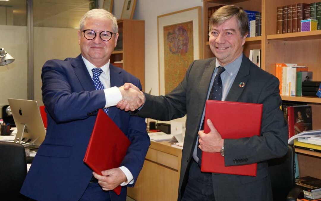 La Fundación Yuste y la Fundación Carolina firman un acuerdo de colaboración