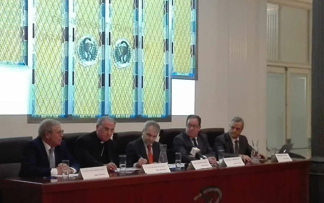 Expertos internacionales se reúnen para analizar los tapices de Badajoz