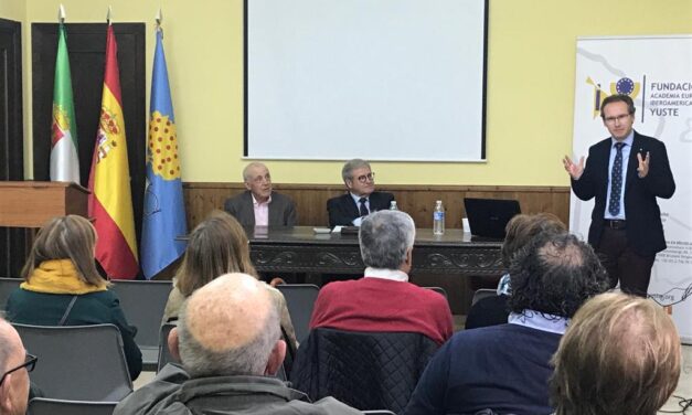 The Yuste Foundation organises talks to spread the history of Europe and the values it promotes