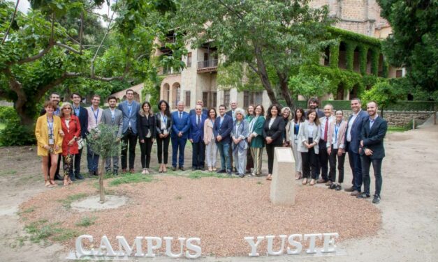 Marcelino Oreja claims in Yuste a more united Europe that is faithful to its principles and values