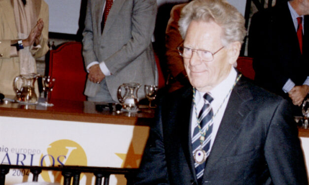 La Fundación Yuste lamenta el fallecimiento del teólogo Hans Küng, miembro de la Academia de Yuste