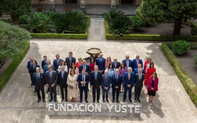 El rey preside la reunión del Patronato de la Fundación Yuste con motivo del 30 aniversario