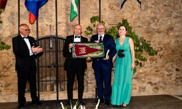 La Fundación Yuste, galardonada con el premio ‘Capitán de Galeones´